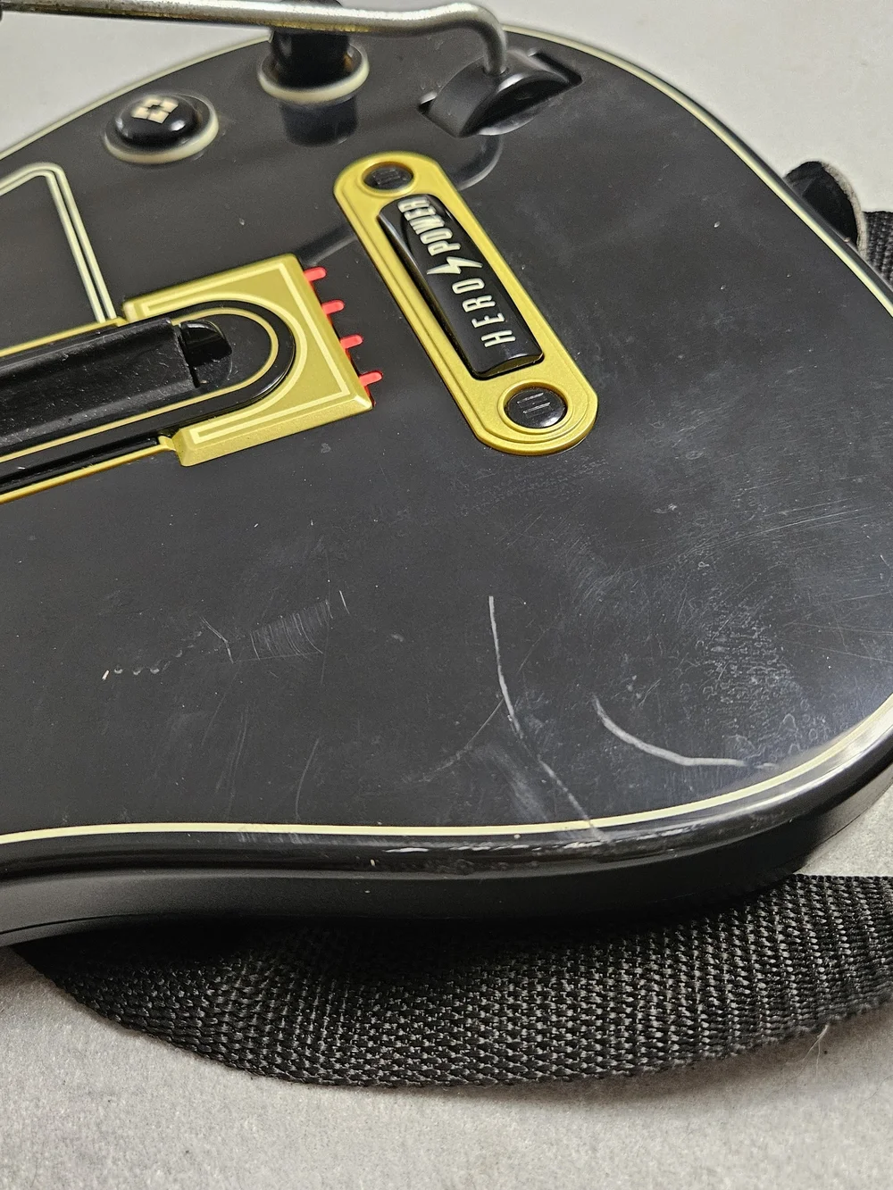 Activision Guitar Hero Live Wireless Guitar Controller 0000654